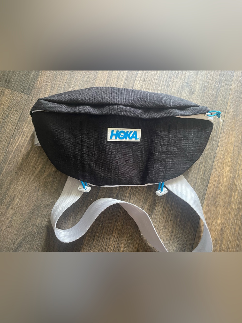 Hoka Black Belt Bag